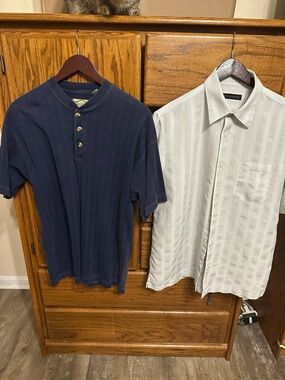 Lot of 2 short sleeve shirts